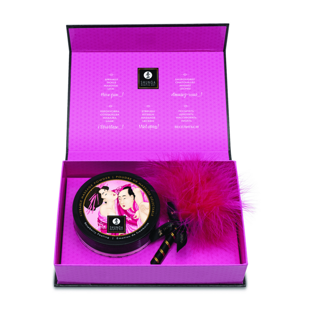 Shunga Framboos body powder 75 gr in roze pouch voor zoete kusbare huid en zachte speelse intimiteit samen