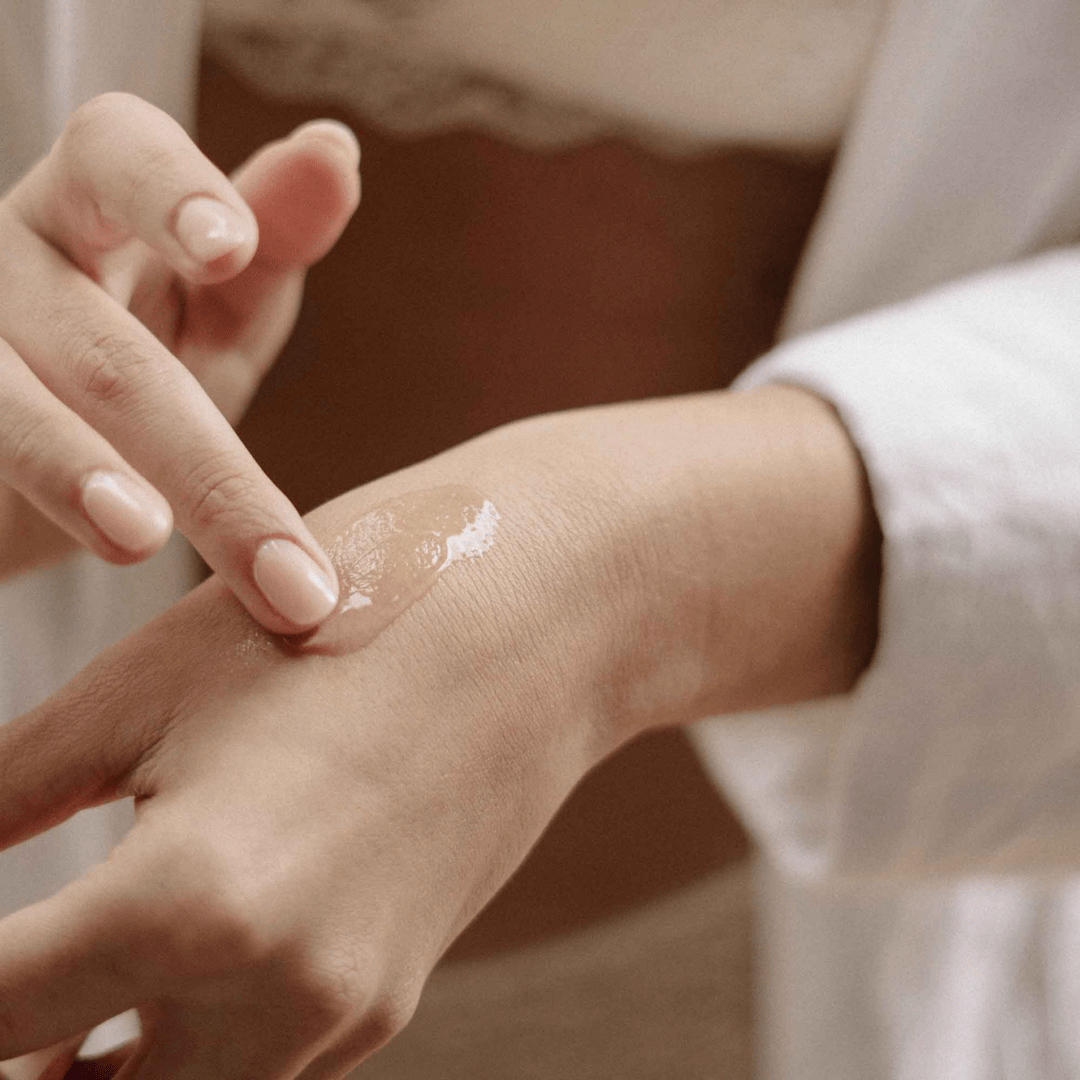 Glijmiddel voor extra comfort, soepel gevoel en minder wrijving, waterbasis en siliconen opties, discreet bij Touch-Me.nl.