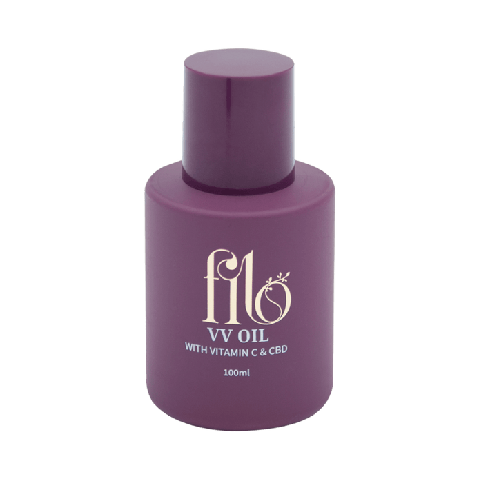 My Own Filo VV olie met vitamine C en CBD, paars flesje productfoto op neutrale achtergrond