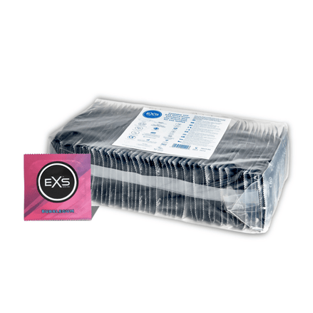 EXS Bubblegum condooms in transparante bulkverpakking met roze label, liggend op een witte achtergrond.