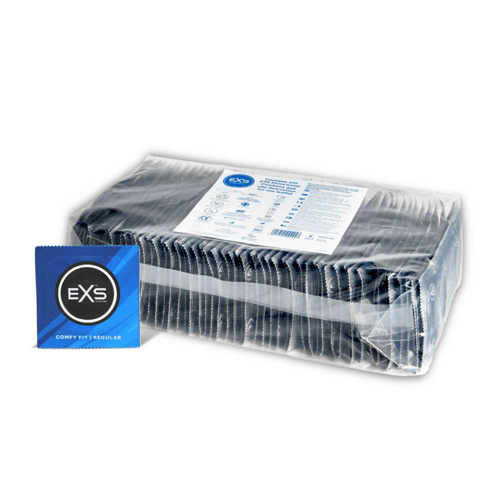 EXS Regular condooms 100 stuks in transparante bulkverpakking met blauwe label op witte achtergrond