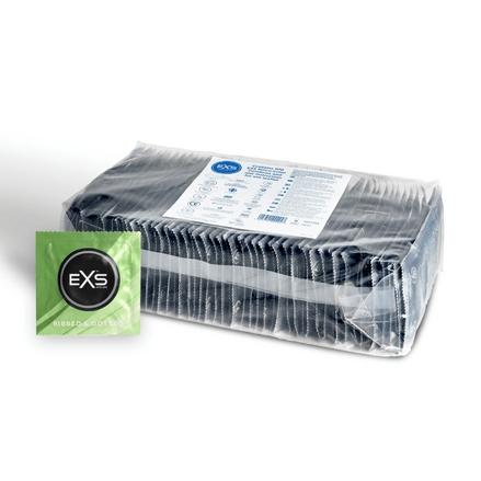 EXS Ribbed and Dotted condooms in grote transparante verpakking met groen productlabel op witte achtergrond