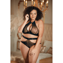 Allure kanten haltertop en achterloze slip zwart plus size, vooraanzicht, opengewerkt kant met strappy bandjes