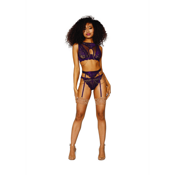 Dreamgirl 3-delige jarretelgordel set aubergine, maat XL, vooraanzicht op model, kanten bh met jarretelgordel en slip