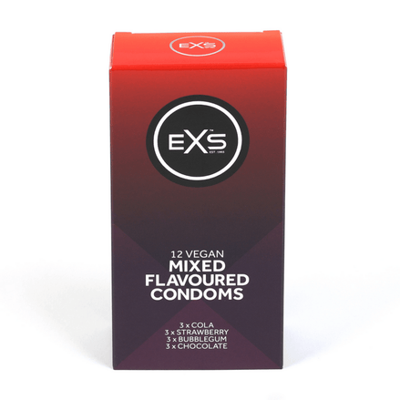 EXS Mixed Flavoured condooms in roodpaarse doos, staand gefotografeerd op een witte achtergrond