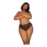 Plus size model in de zwarte Dreamgirl kantstring maat 3X die de rondingen elegant laat uitkomen met een zachte fit