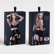 Productverpakking van de Wild Orchid set met bralette, rok en G-string