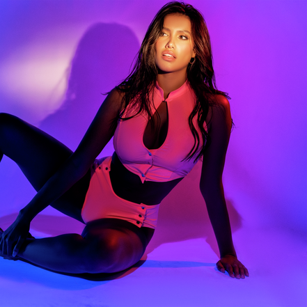 Mapale Twee-delige set - Maat L/XL - Nat look roze zitten met schaduw