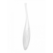Witte Satisfyer Twirling Joy tip vibrator, zijaanzicht met elegante vorm, compacte clitorale stimulator