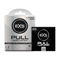 EXS Pull Large latexvrije condooms 6 stuks met zilverwitte verpakking en zwarte sachet op witte studioachtergrond