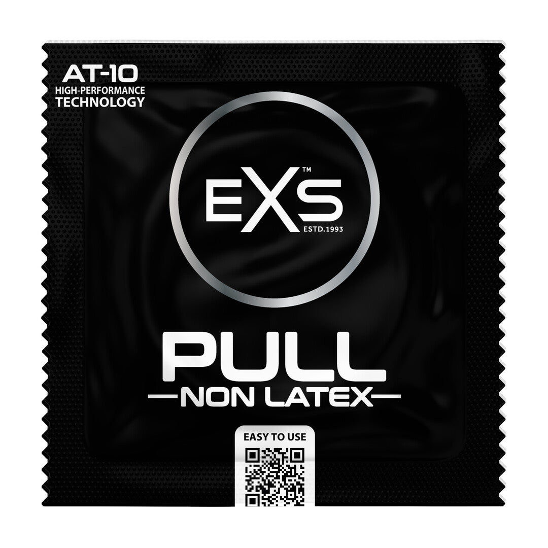 EXS Pull Large latexvrije condooms, close-up van zwart individueel sachet met rond logo en minimalistische verpakking