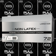 EXS Pull Large latexvrije condooms 72 stuks, centrale verpakking omringd door zwarte wikkels in grafische lay-out