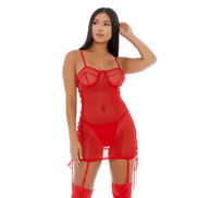 Forplay Ring It On chemise set rood, maat M, pose, kanten bustier look met ringdetail en jarretelkousen