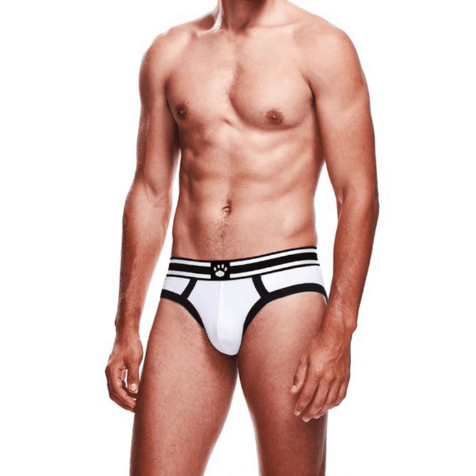 Man in witte Prowler brief heren slip maat XXL met zwarte details en tweekleurige logo tailleband, vooraanzicht
