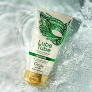 Orgie Lube Tube Nature waterbased glijmiddel 150 ml, groene witte tube drijft in water, frisse clean packshot