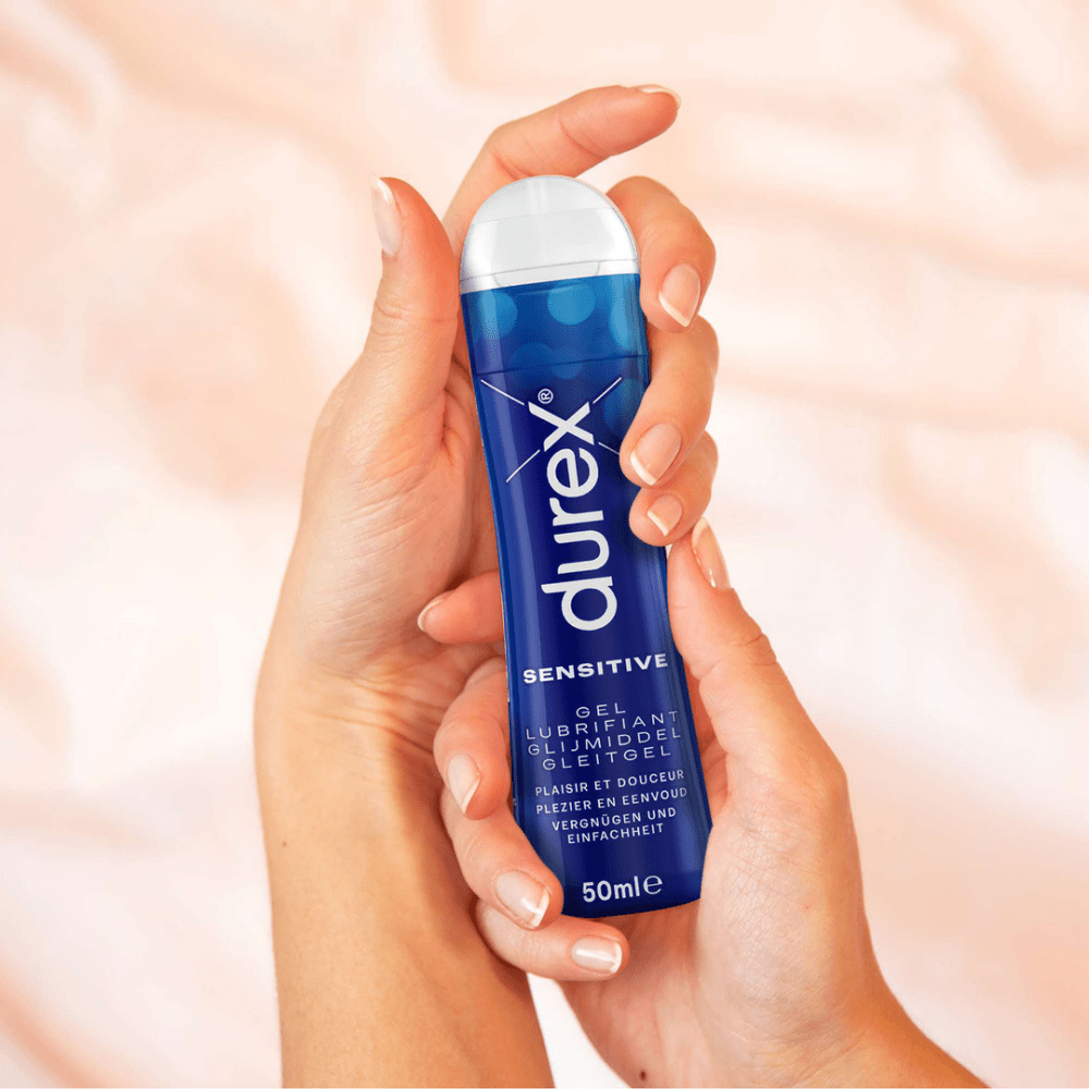Durex Play Sensitive Glijmiddel 50 ml, zachte waterbasis glijgel voor gevoelige huid en comfortabel intiem gebruik