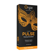 Orgie Liquid Pulse verpakking in zwart en oranje, schuin vooraanzicht met sierlijk maskerdetail.