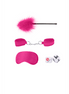 Roze bondage set voor beginners, overzicht met fluwelen boeien, blinddoek en erotische dobbelstenen