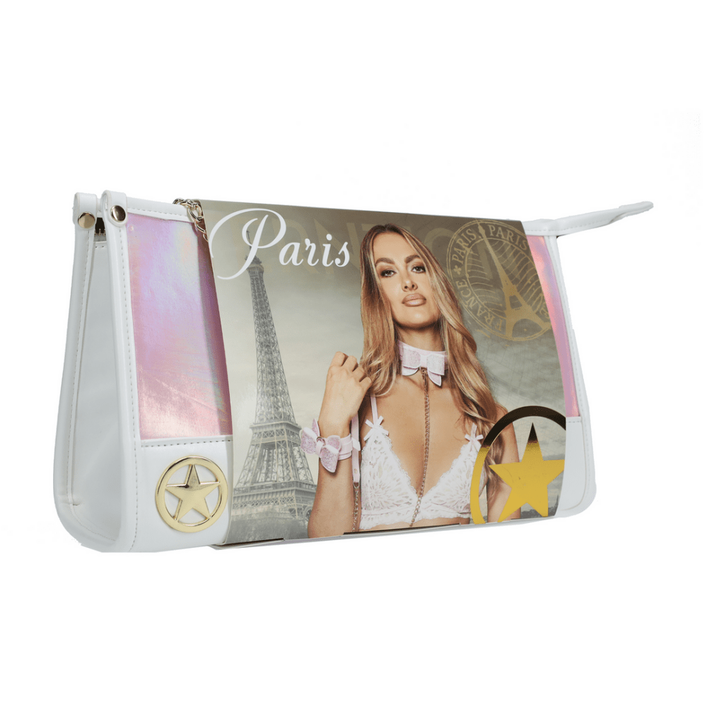 Paris Kit roze tas gebruikt als stijlvolle accessoire voor intieme avonden en spannende ervaringen
