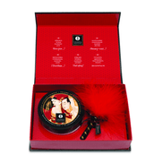 Rode Shunga Kissable Body Powder verpakking 75 gr met zwarte veer afgebeeld aan de voorkant