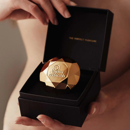 Bijoux Indiscrets Twenty One vibrator in luxe doos, gouden diamantvormige vibrator voor clitorale stimulatie