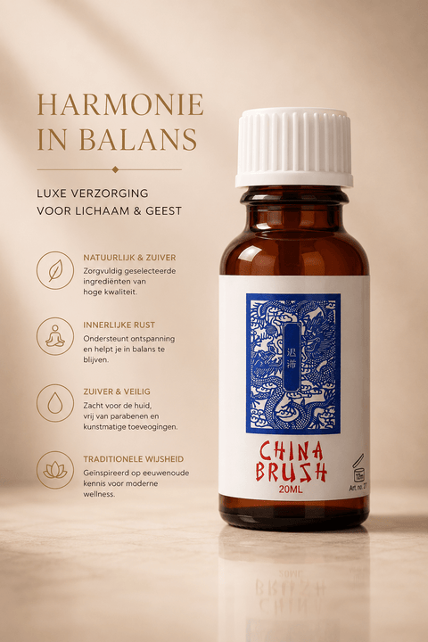 China Brush flesje 20 ml met witte dop op beige achtergrond, naast tekst Harmonie in balans