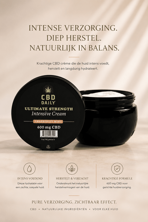Earthly Body CBD Intensive Cream Grapefruit Mint 142 g in zwarte pot met open crème op beige wellnessdecor.
