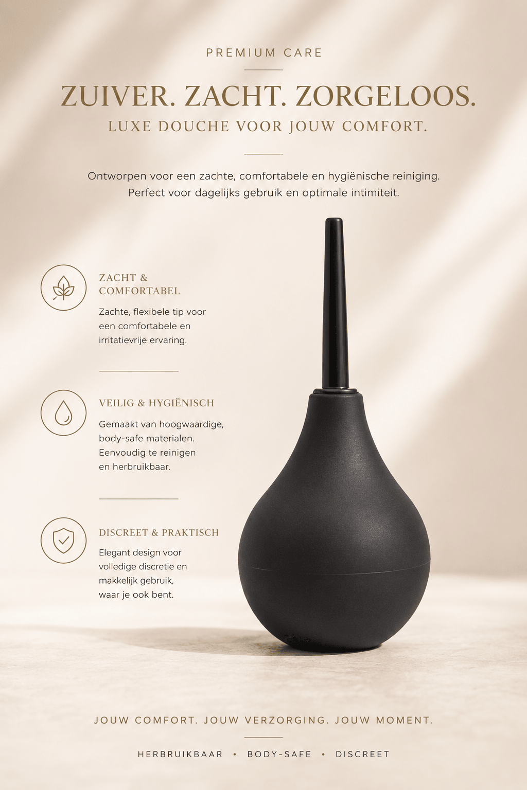 Ouch! by Shots Anale Douche Klein in zwart met smalle tuit, rechtopstaand op beige wellnessachtergrond.