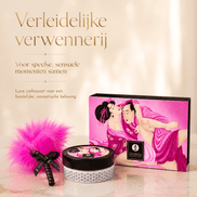 Shunga Kissable Body Powder Raspberry Feeling 75 gr met roze doos, roze veerkwast en tekst Verleidelijke verwennerij