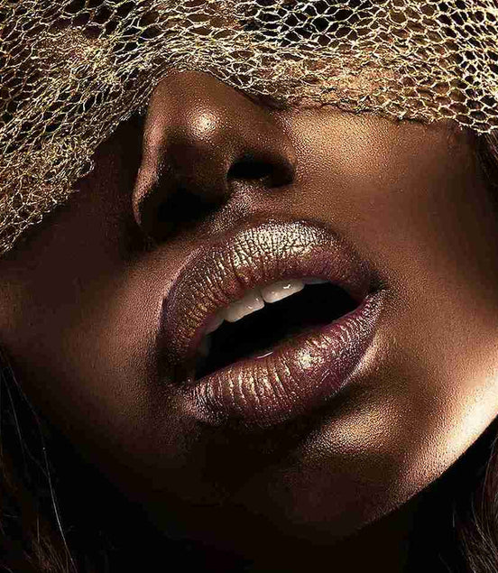 vrouwen lippen, gaas ogen dicht sexy kijkend 